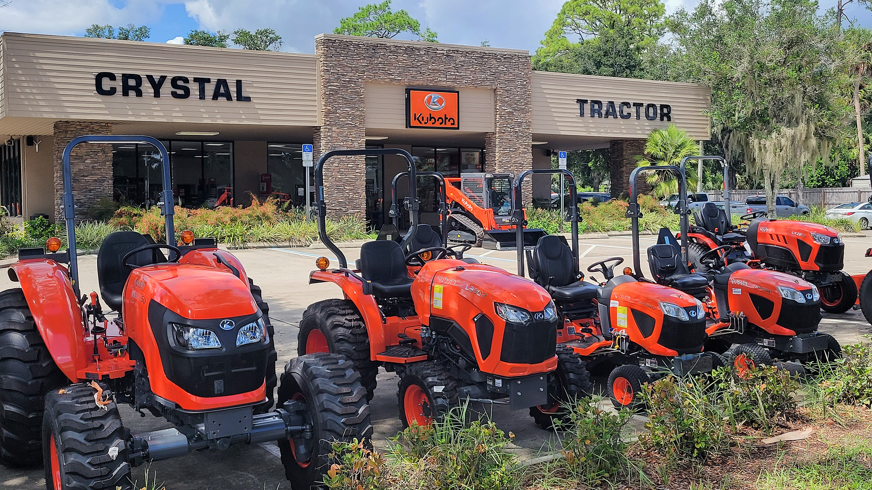 Streetview photograph of the Crystal Tractor & Equipment dealership in Deland, FL