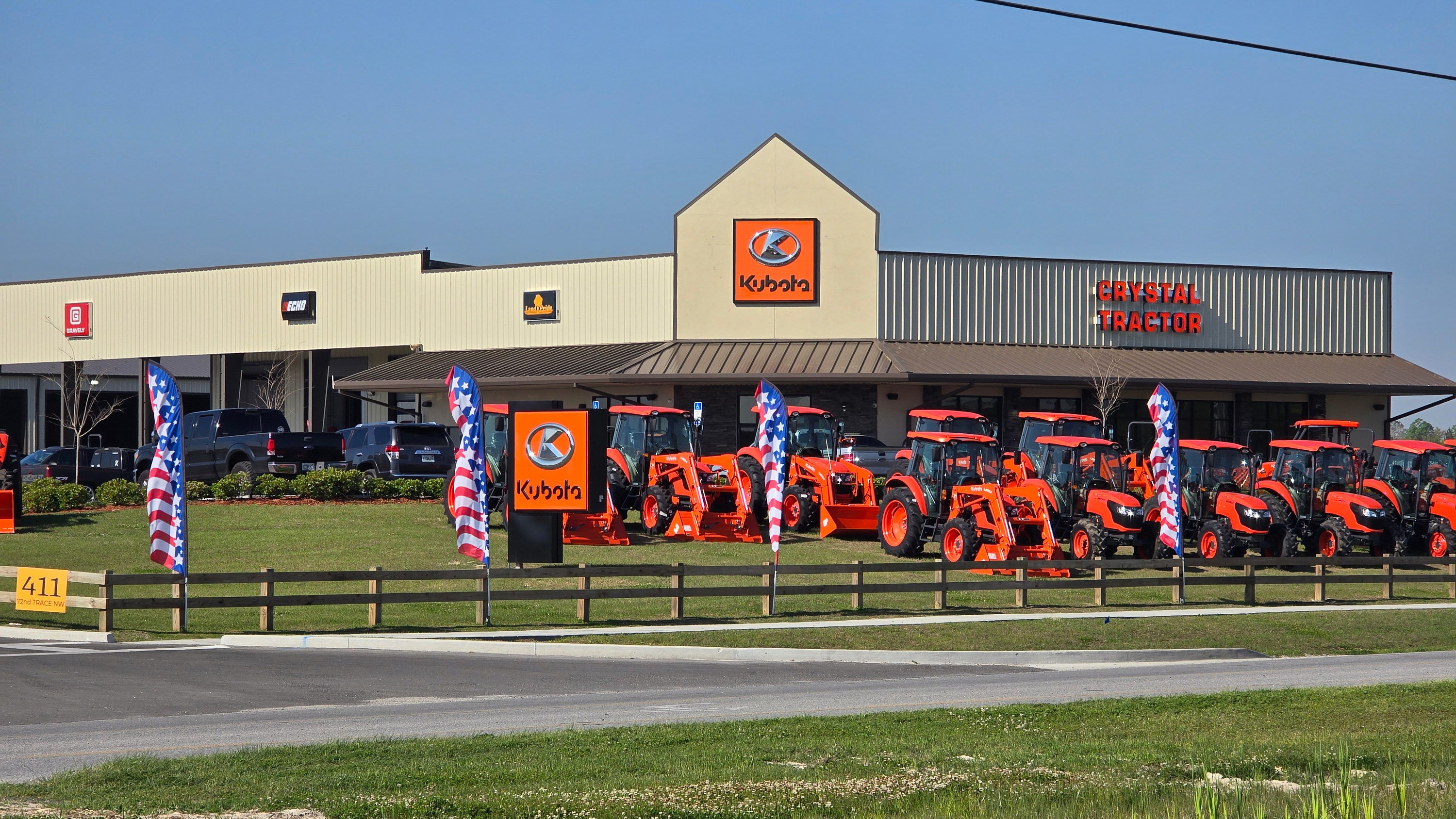 Streetview photograph of the Crystal Tractor & Equipment dealership in Live Oak, FL
